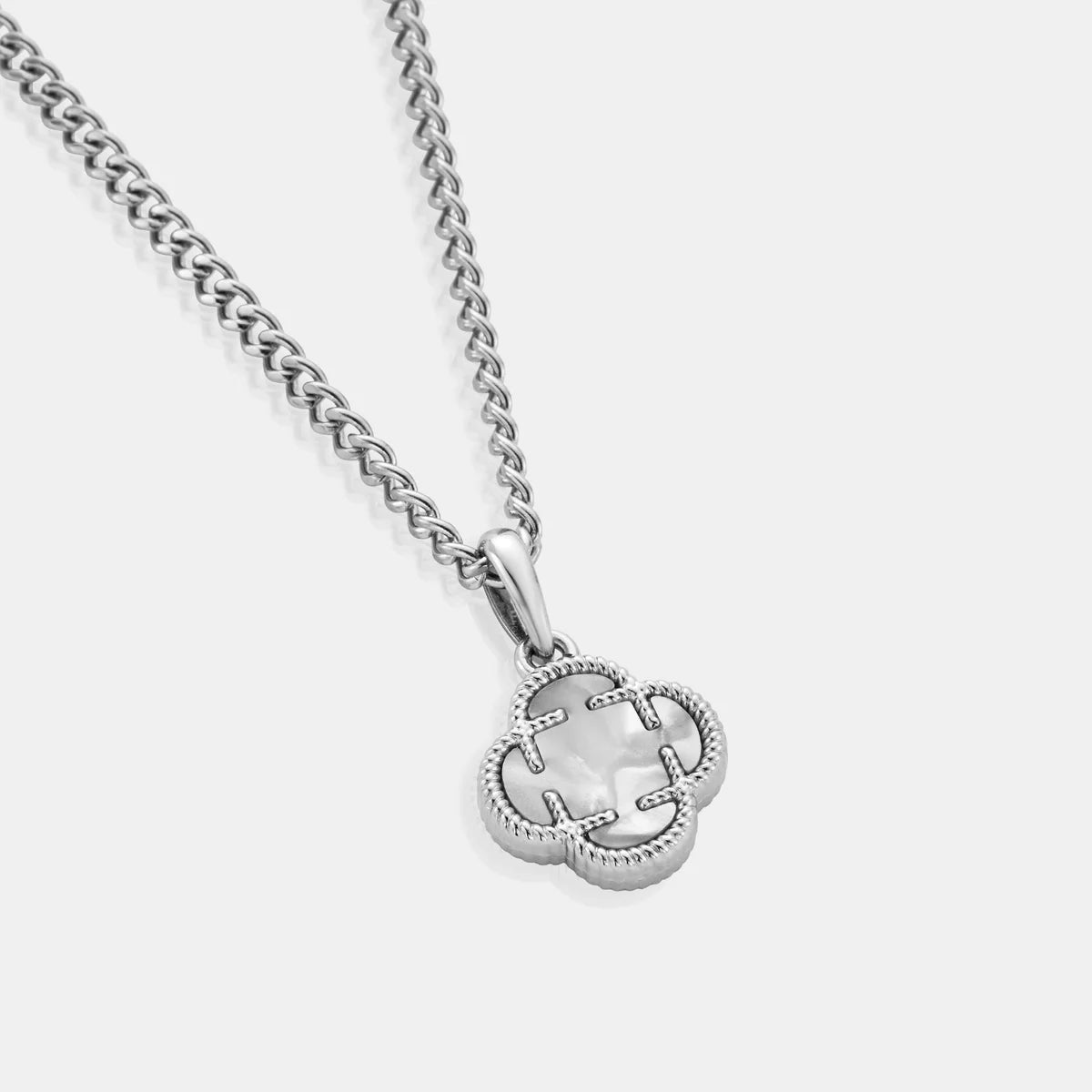 Astravita - White Clover Pendant Necklace - ASTRAVITA